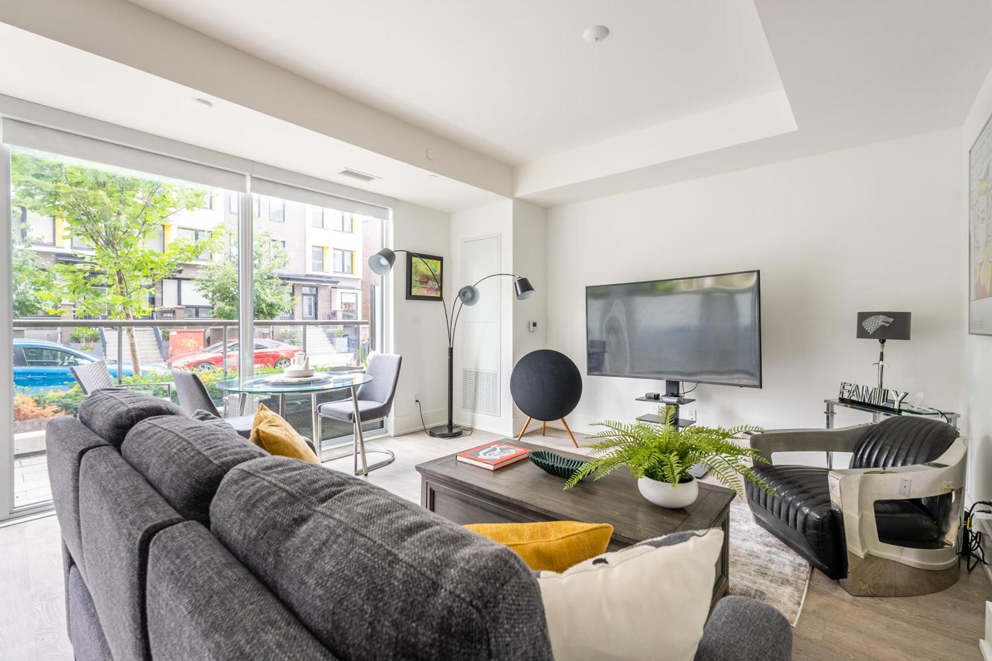 Spacious Corner Apartment Downtown Toronto Extérieur photo