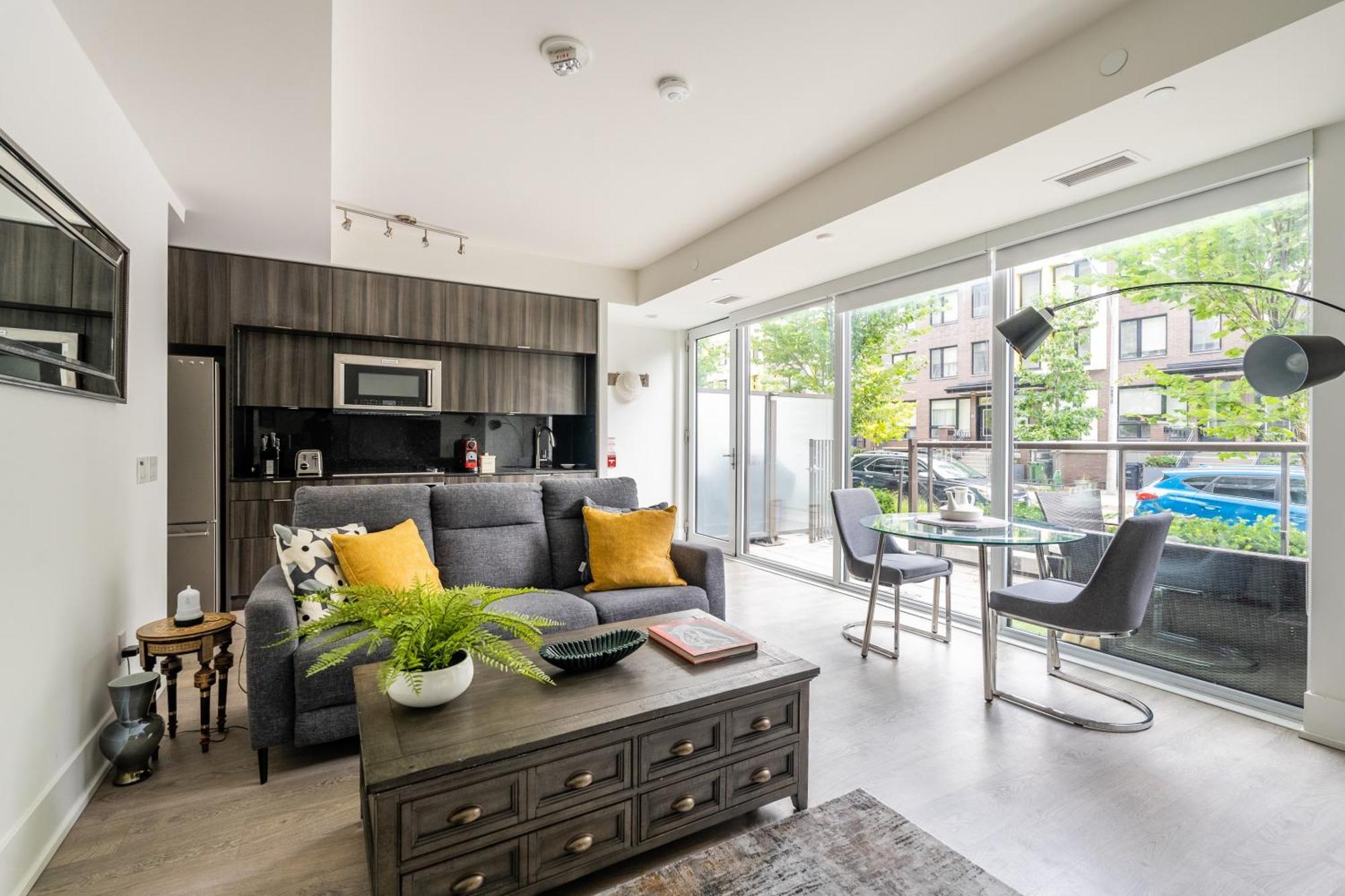 Spacious Corner Apartment Downtown Toronto Extérieur photo