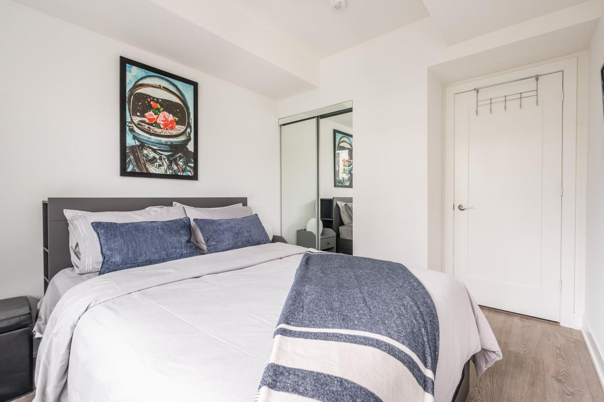 Spacious Corner Apartment Downtown Toronto Extérieur photo