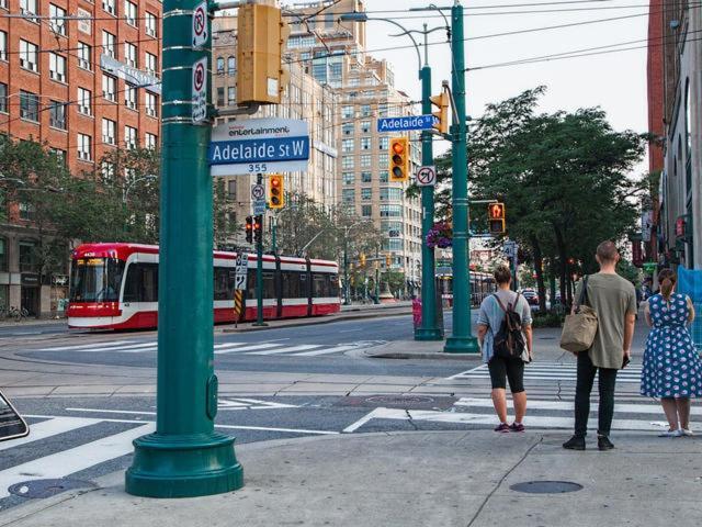 Spacious Corner Apartment Downtown Toronto Extérieur photo